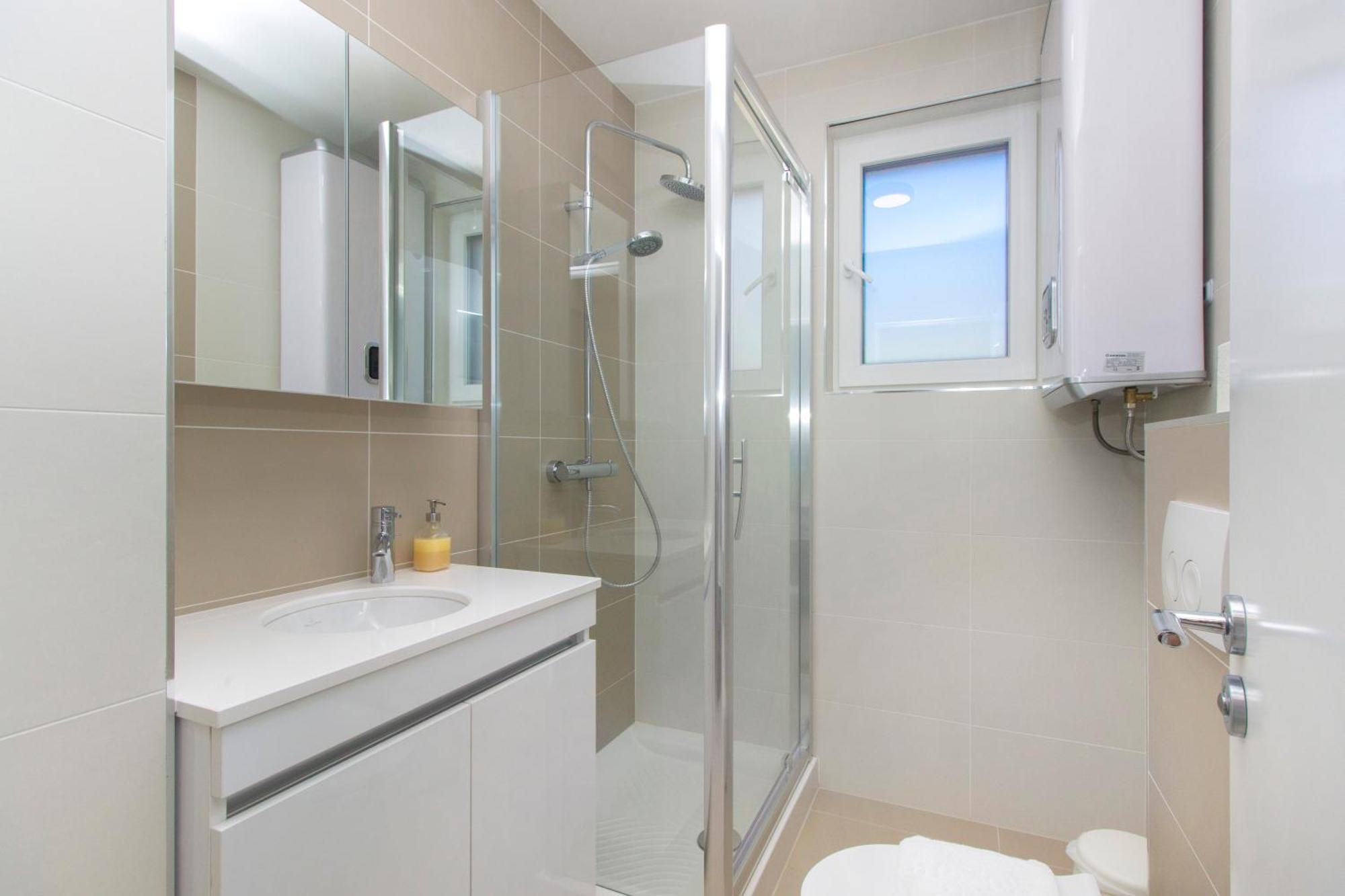 פרימוסטן Royal Apartments מראה חיצוני תמונה